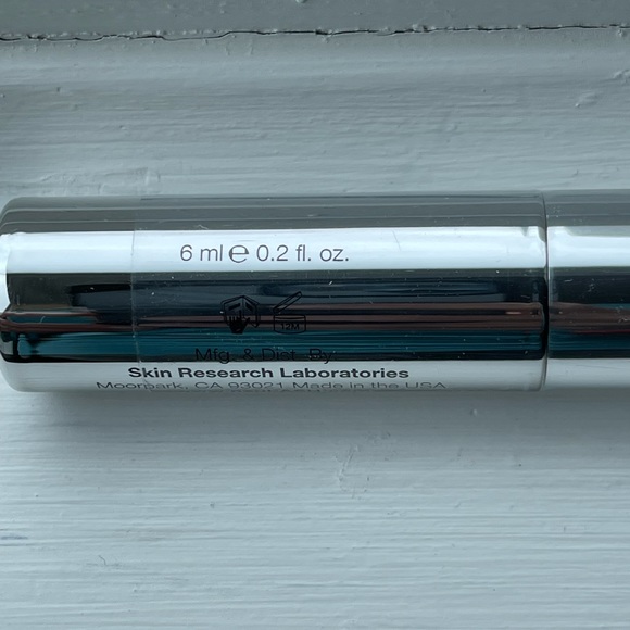 NeuBrow Enhancing Serum Full Size - Picture 3 of 3